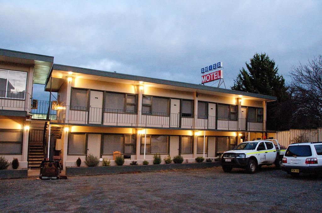 The Swiss Motel Cooma Extérieur photo